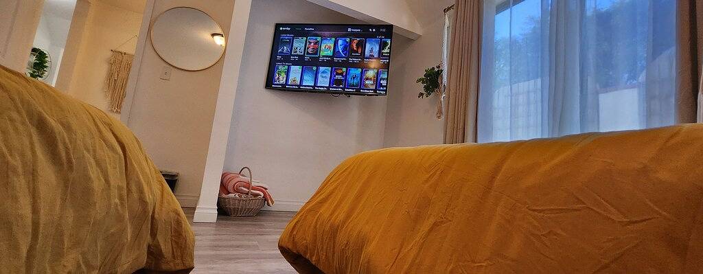 Gated Mountain Villa with Private Garage and King Bed in Lake Elsinore, Riverside County