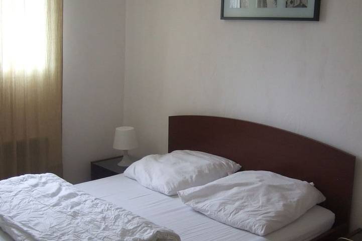 Gîte pour 4 personnes, avec piscine à Contes - 2