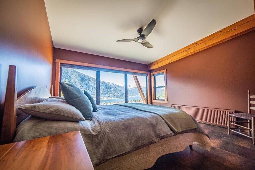 New Luxe Modern Timberframe - Iconic Panorama Views w/ Air-Con in Nelson, Whitewater Ski Resort