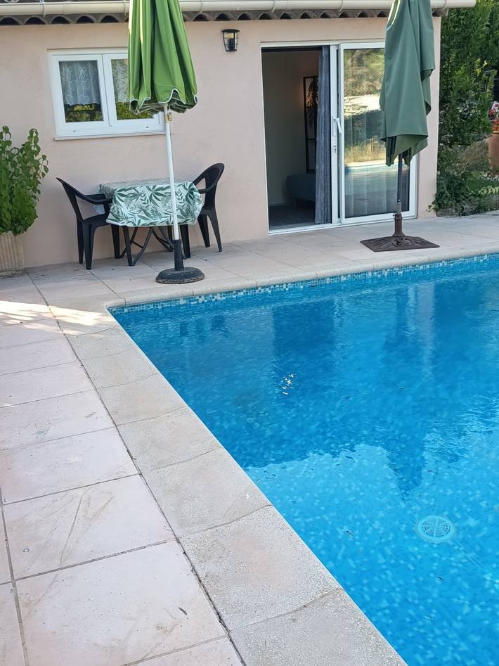 Estudio entero, Casa de vacaciones 'Villa Les Mimosas' con terraza privada, Wi-Fi y aire acondicionado in Peymeinade, Costa mediterránea (Francia)