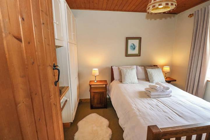 Aggrafard, pet friendly, with open fire in Oughterard, County Galway in Connemara