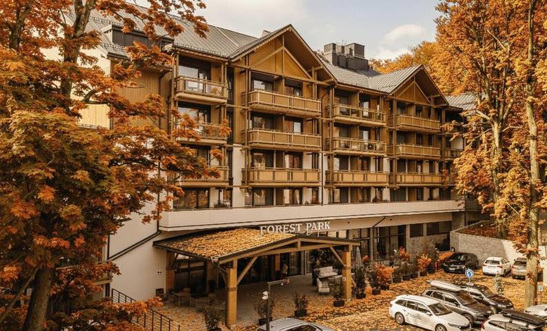 Apartament wakacyjny dla 4 osób, z ogród i sauna oraz basen, zwierzęta dozwolone w Świeradów-Zdrój