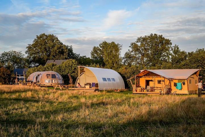 Glamping voor 32 personen, met Zwembad in Twente