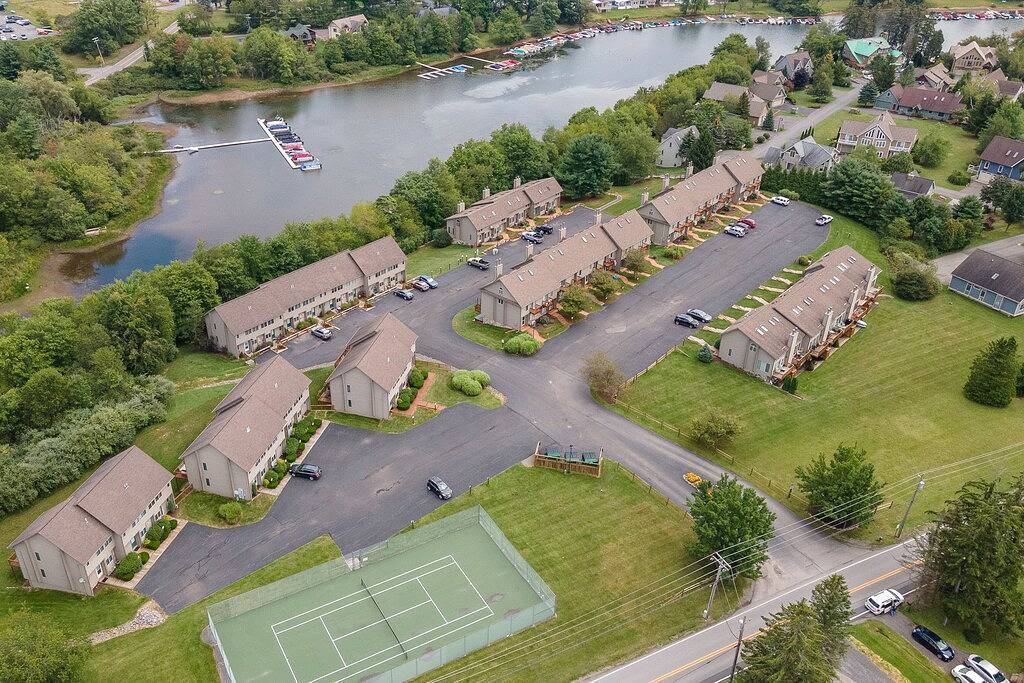 Deep Creek Village # 41- 2 Schlafzimmer am See Tierfreundlich Townhome in der Nähe von Wisp Ski Resort in McHenry, Deep Creek Lake