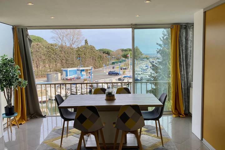 Ferienhaus für 4 Personen mit Balkon in Mandelieu-la-Napoule, Massif de l'Esterel