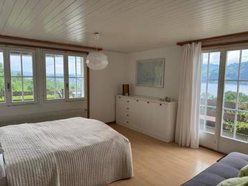 Gîte pour 2 personnes, avec balcon et vue à Krattigen