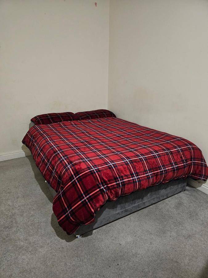 B&b for 7 people, with Terrace and Garden as well as View in Leicester