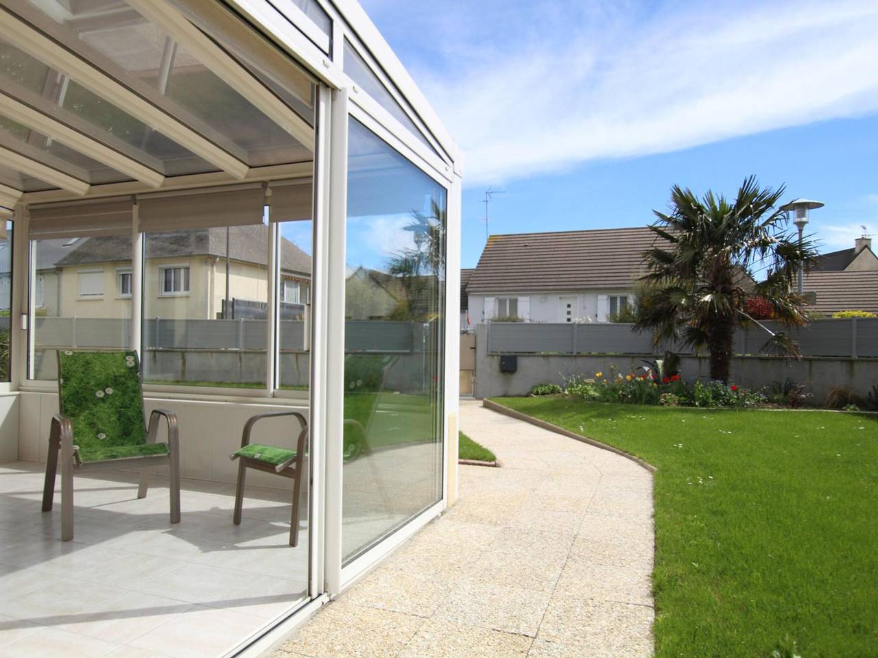 Casa en planta baja con veranda, wifi, aparcamiento y jardín cerca de la playa in Saint-Pair-sur-Mer, Côte de la Déroute