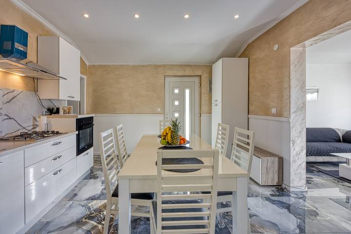 Ferienhaus für 8 Personen, mit Terrasse und Pool, mit Haustier in Fazana - 4