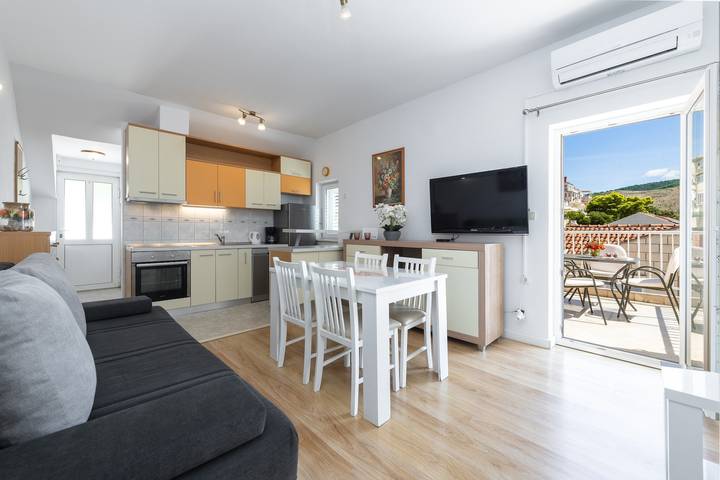Ferienwohnung für 2 Personen, mit Balkon und Meerblick in Dubrovnik - 3