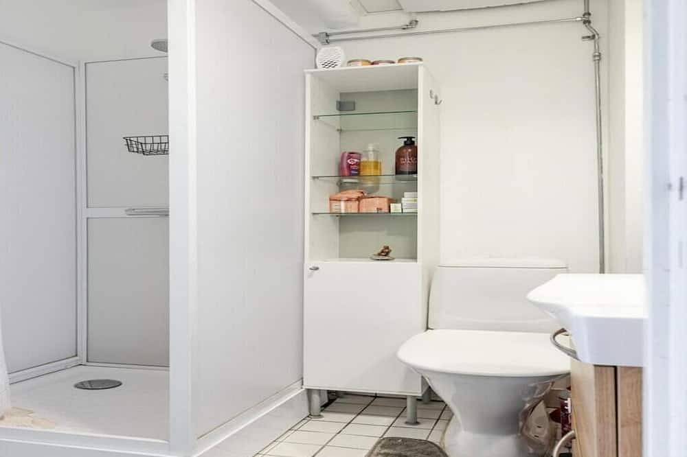 Ganze Wohnung, Charmantes Apartment mit 2 Schlafzimmern in Rejmyre mit Gartenblick in Finspang, Östergötland