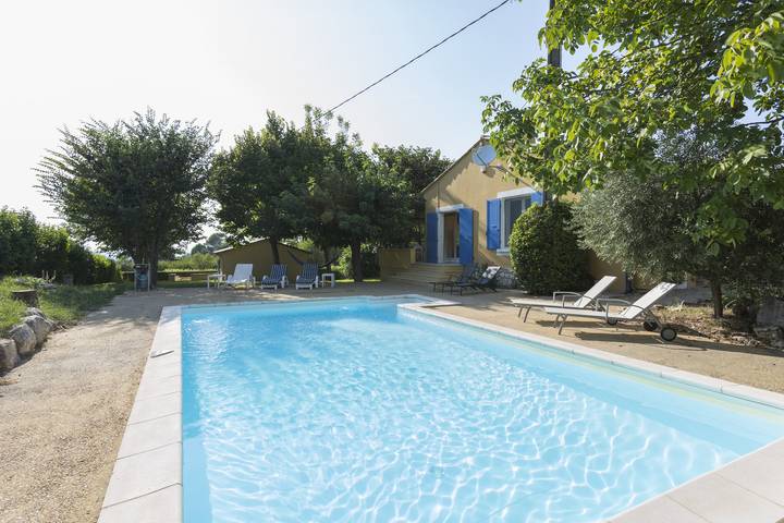 Location de vacances pour 10 personnes, avec jardin et terrasse à L'Isle-sur-la-Sorgue - 3