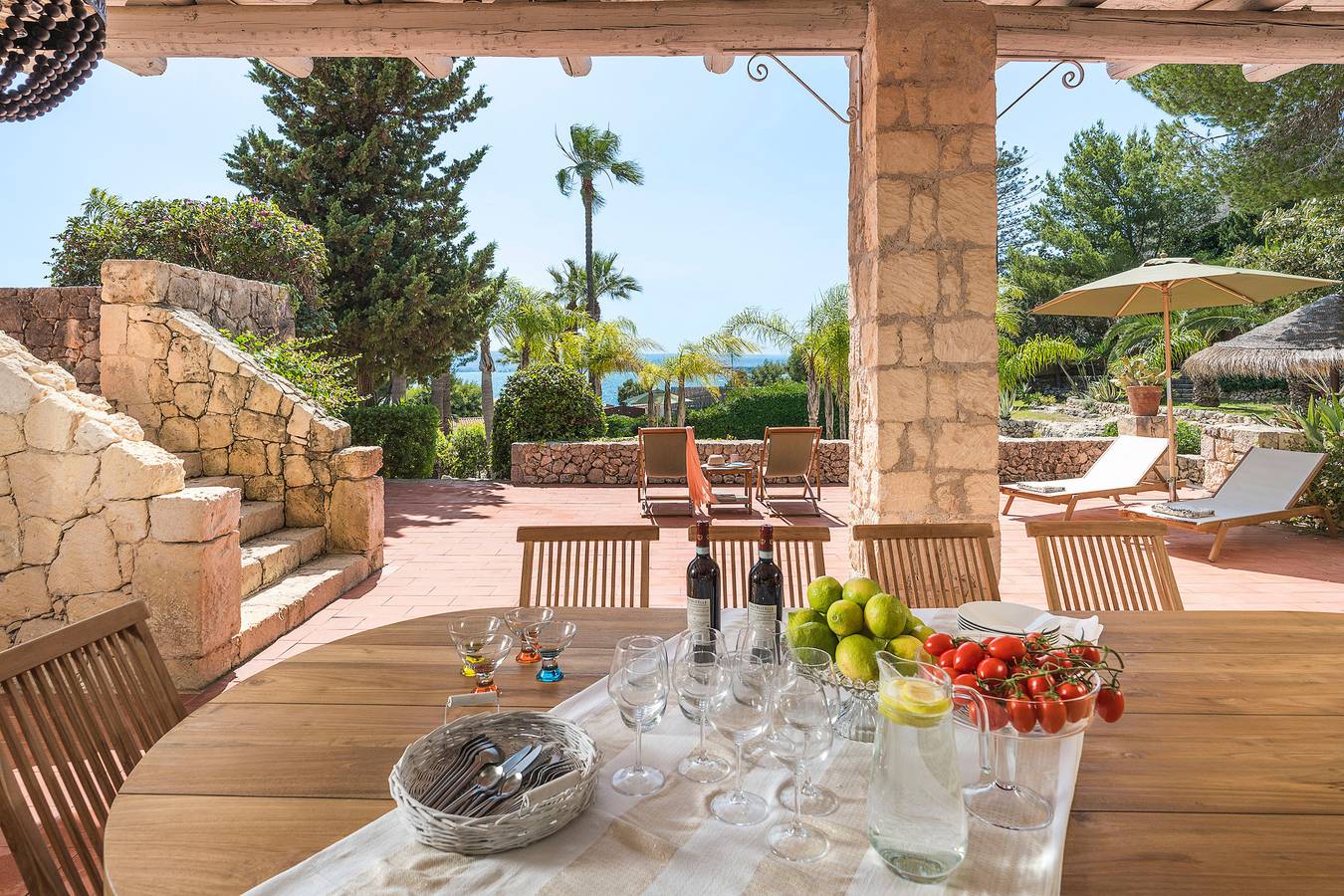 Villa Maddalena in Siracusa, Siracusa e dintorni