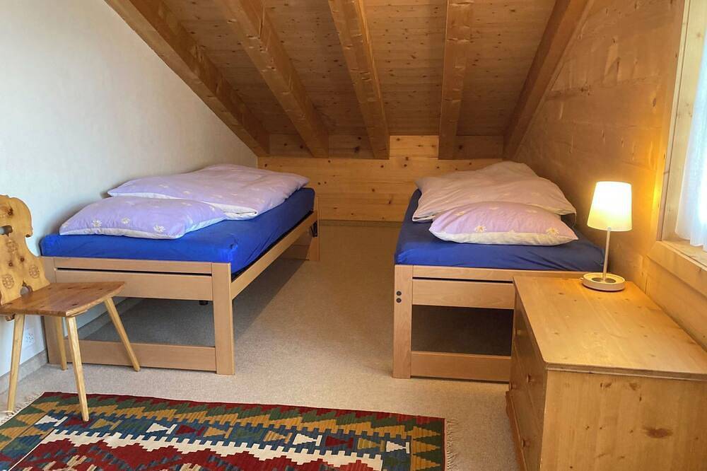 Ganze Wohnung, Fichte (Sulliger) Appartement/Fewo, Dusche oder Bad, Wc 6-Bettwohnung in Saanenmöser, Saanen