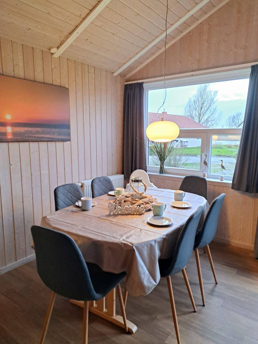 6 Personen Ferienhaus mit Sauna, Whirlpool, Kaminofen und Kanu in 2. Rheie zum See in Otterndorf in Otterndorf, Cuxland