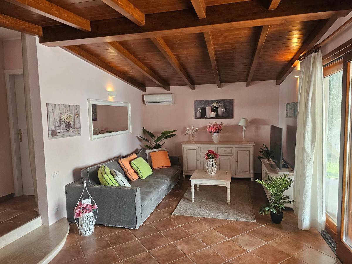 Villa with Private Pool in Capitana, Quartu Sant'Elena