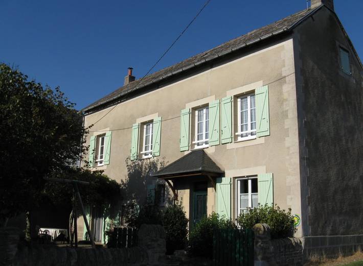 Gîte pour 7 personnes, avec jardin et terrasse, animaux acceptés à Trémouilles