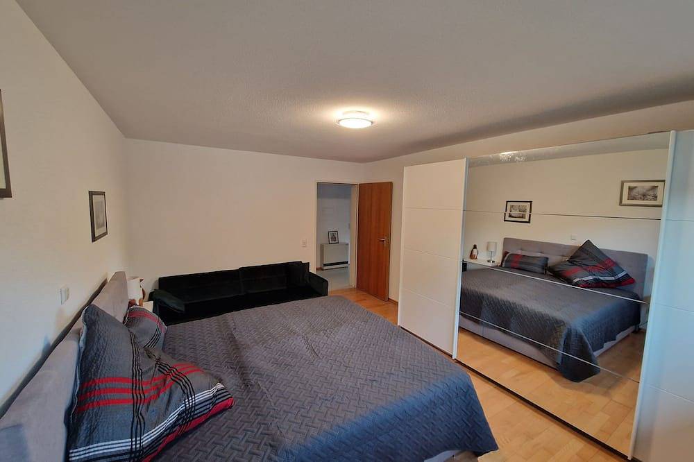 Ganze Wohnung, Gemütliche Ferienwohnung nahe der Weinberge,ca.80 qm in Heitersheim, Südschwarzwald