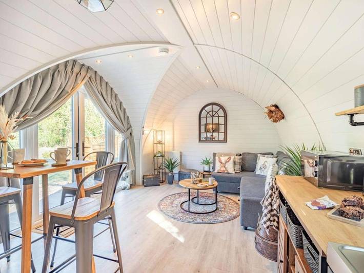 Glamping for 2 people, with Hot tub in County Durham