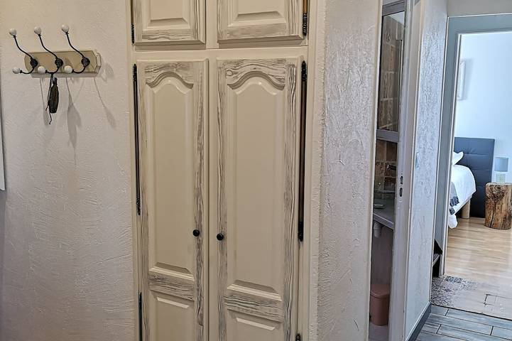 Location de vacances pour 8 personnes, avec terrasse et jardin à Ongles - 2