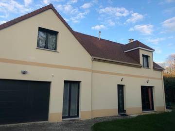 Cottage pour 2 personnes, avec terrasse et jardin à Bazainville