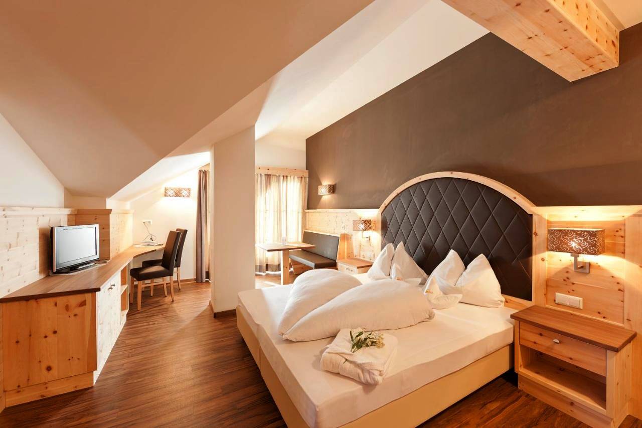 Hotel Am Sonneck in Oberplars, Algund