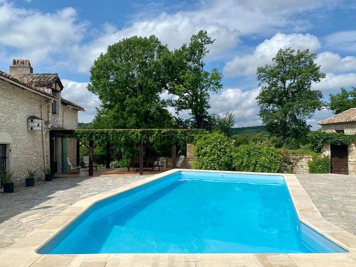 Location de vacances pour 4 personnes, avec jardin ainsi que piscine et vue à Saint-Eutrope-de-Born - 2