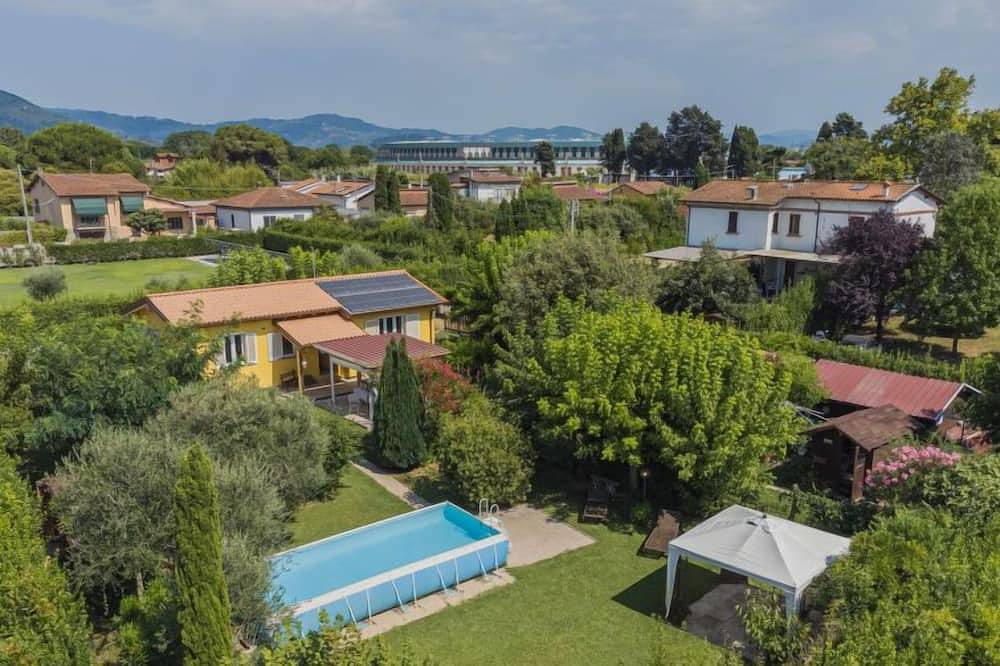 Casina del Sole in Lido di Camaiore, Camaiore