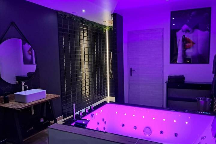 Gîte pour 2 personnes, avec jacuzzi et sauna à Argenton-sur-Creuse - 3