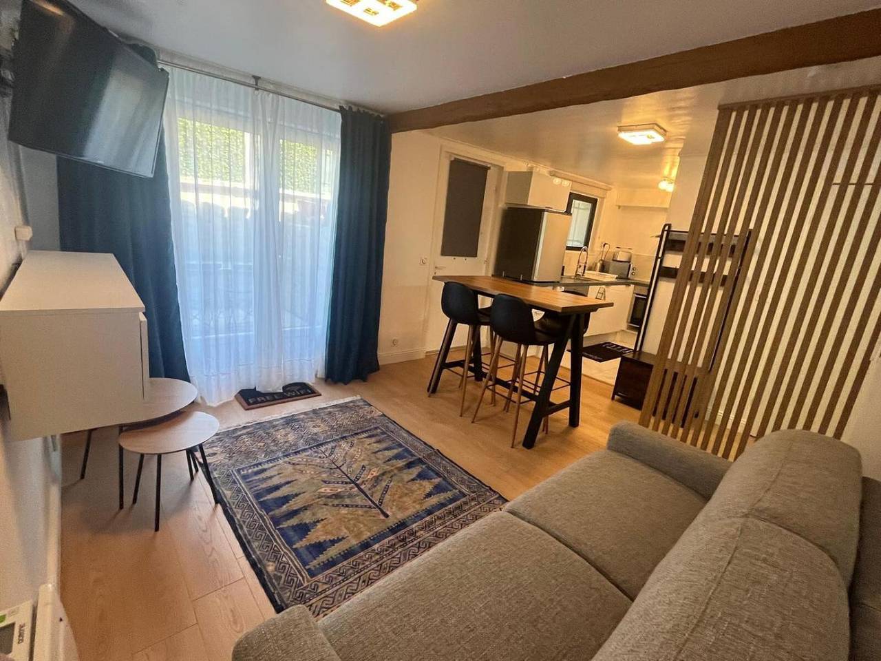 Ganze Wohnung, Apartment 'Ranko' mit privater Terrasse, privatem Garten und Wlan in Malakoff, Hauts-de-Seine