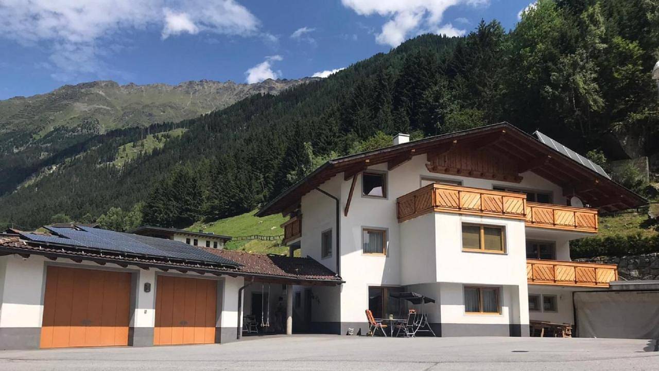 Ganze Wohnung, One-Bedroom Apartment in St. Leonhard im Pitztal, Bezirk Imst
