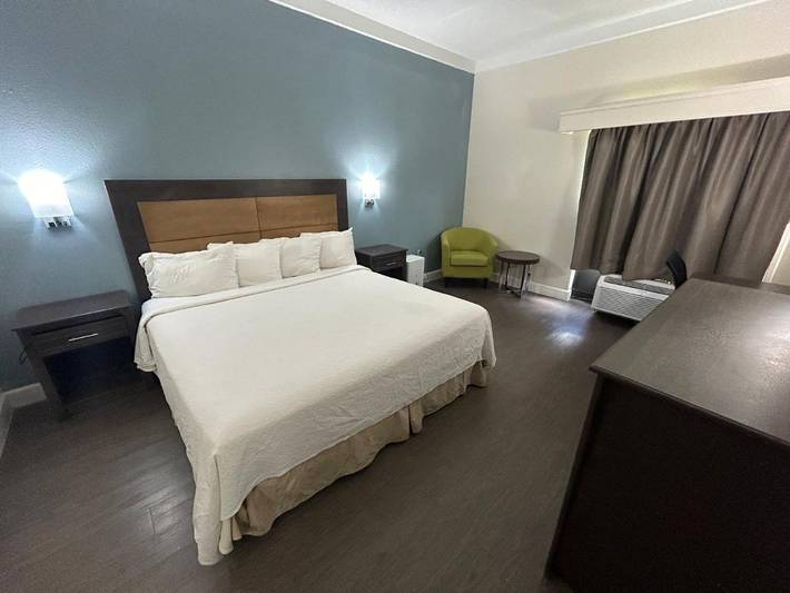 Hotel para 4 personas, con piscina, Se admiten mascotas - 1