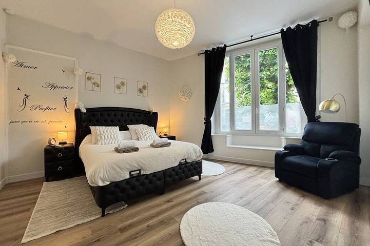 Ferienwohnung für 3 Personen, mit Garten und Terrasse sowie Whirlpool - 1