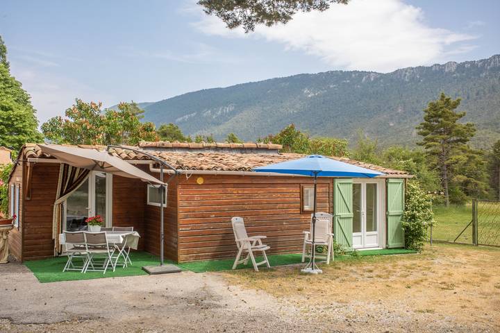 Chalet pour 2 personnes, avec jardin en Provence-Alpes-Côte d'Azur - 3