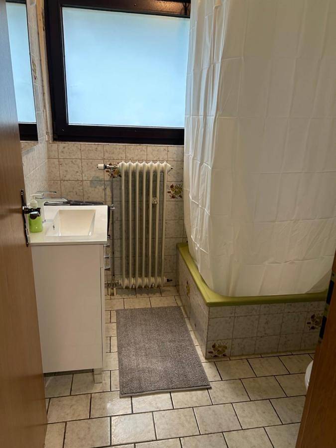 Ganze Wohnung, One-Bedroom Apartment in Bad Breisig, Osteifel
