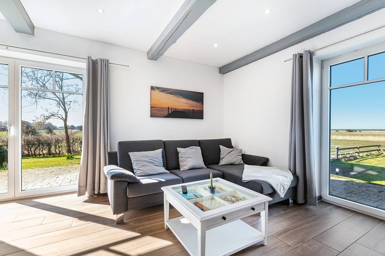 Entire apartment, Apartment '3_fewo Steuerbord' with Shared Garden and Wi-Fi in Pellworm, North Frisian Islands