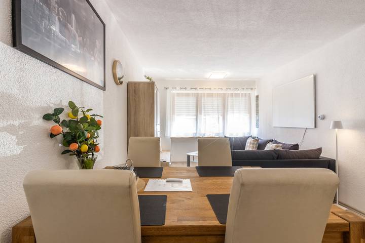 Entire apartment, Apartment 'Ferienwohnung Sonnhalde' with Wi-Fi in Aach (Bodensee), Landkreis Konstanz