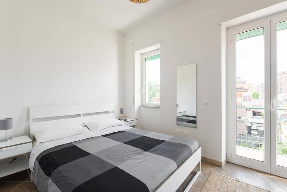 Appartamento intero, Sea- Room-E in Ladispoli, Provincia di Roma