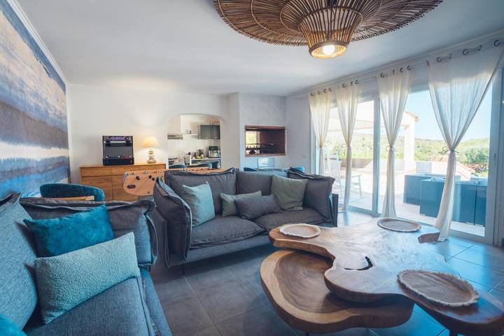 Ferienhaus für 8 Personen, mit Whirlpool und Garten, kinderfreundlich in Porto-Vecchio
