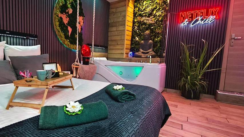 Gîte pour 2 personnes, avec terrasse et jacuzzi à Brie-Comte-Robert