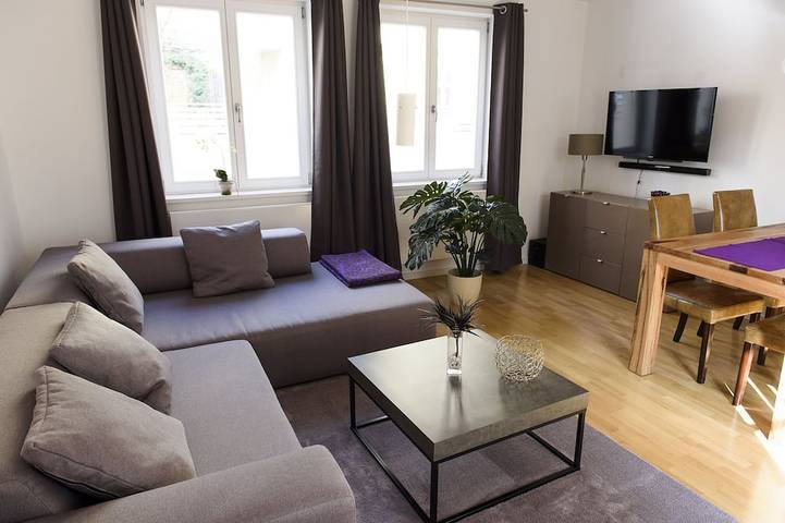 Ferienwohnung für 2 Personen, mit Garten und Terrasse beim Oktoberfest