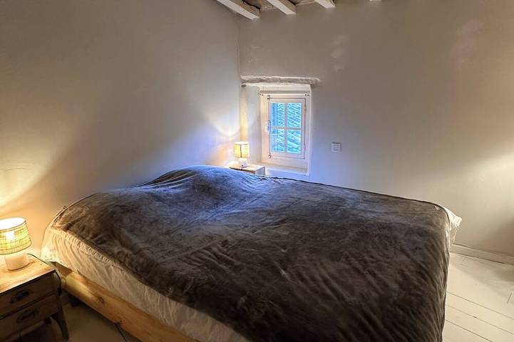 Location de vacances pour 6 personnes, animaux acceptés à La Roque-Alric - 2