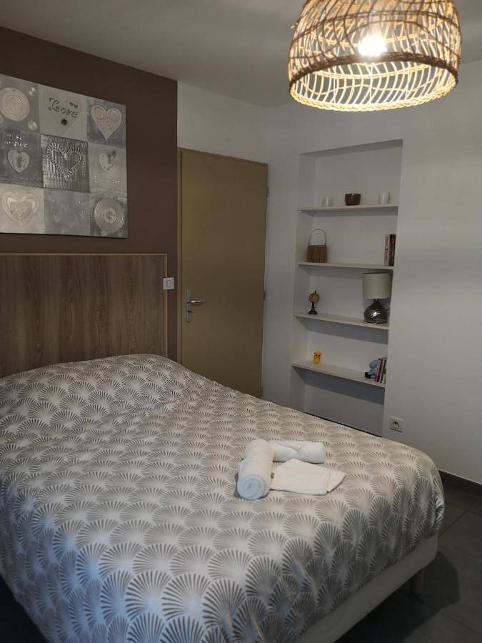 Gîte pour 3 personnes à Charmes - 2