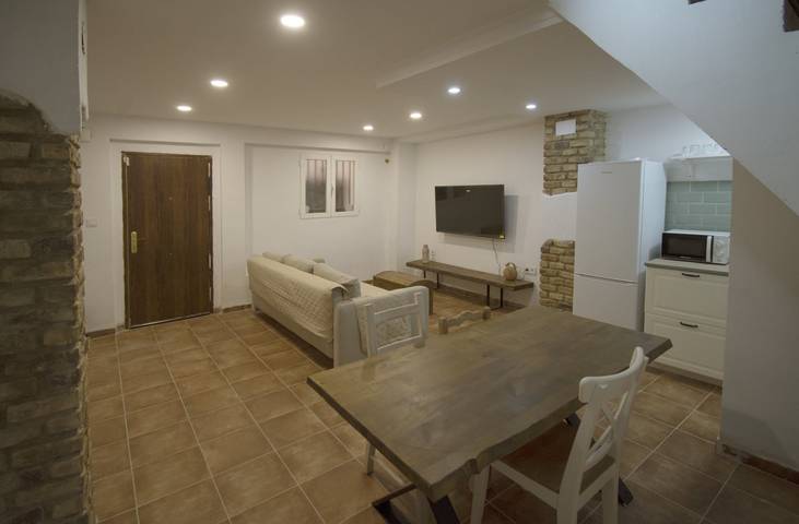 Gîte pour 8 personnes, avec balcon