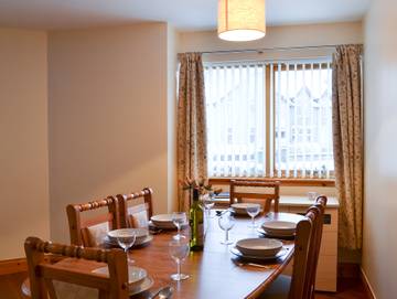 Log Cabin for 6 People in Aviemore, Highlands, Photo 4