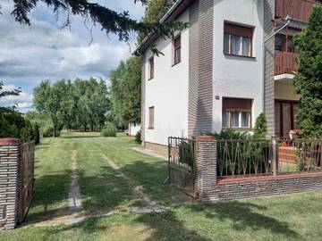 Ferienhaus für 9 Personen, mit Balkon und Garten, mit Haustier am Balaton