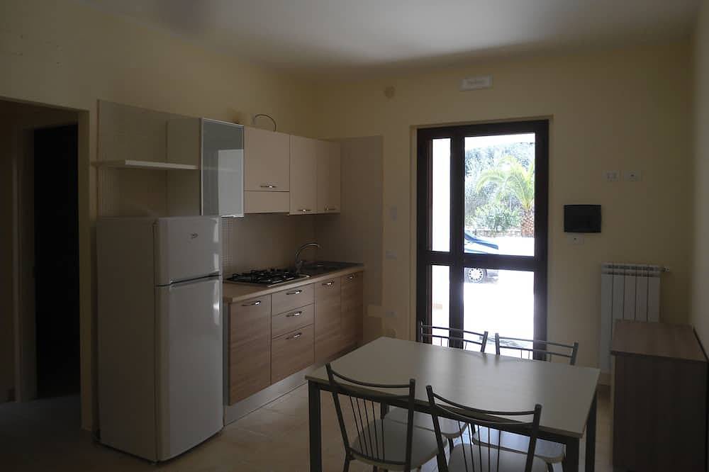 Villa for 4 Guests in Molinella (Foggia), Gargano