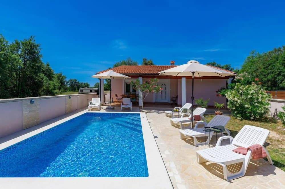 Casa vacanza a Pavicini a partire da 190€ a notte