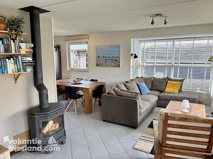 Vakantiefriesland — Ferienhaus Woudsend mit Sauna und Whirlpool in Woudsend, Ijsselmeer