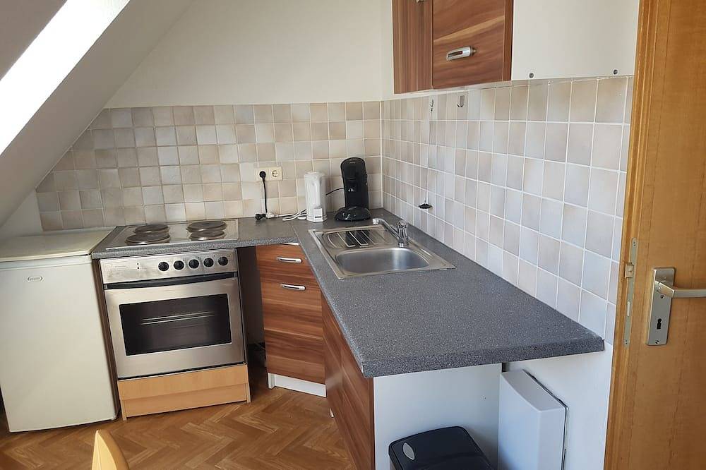Entire apartment, Penthouse with view to the Stadthalle in Wuppertal, Bergisch region